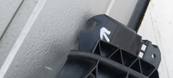 AUDI Q3 II Grill Reinforcement 83F853692 image 2