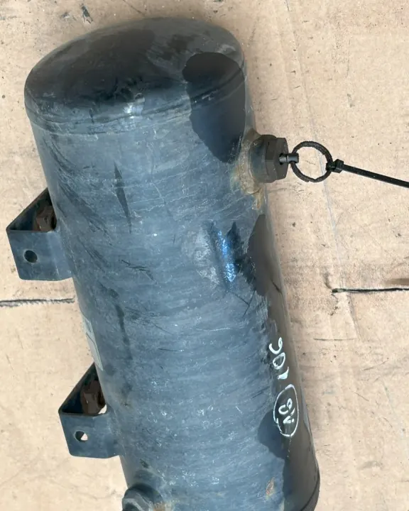 Ilmasäiliö OEM 2119941 7L DAF XF 106 Euro 6:lle image 4