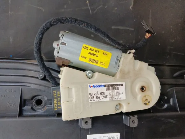 Skoda OEM 1U0877041M Schievedak voor Octavia II image 3