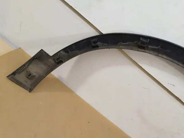 Vasen etulokasuojan trimmi Nissan Qashqai J10 2006-2014 image 8