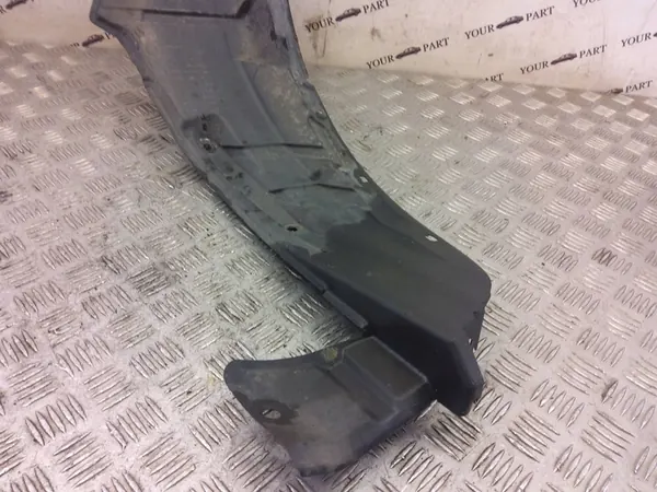 Toyota Auris E180 2016 Etuvasen Lokasuoja image 4