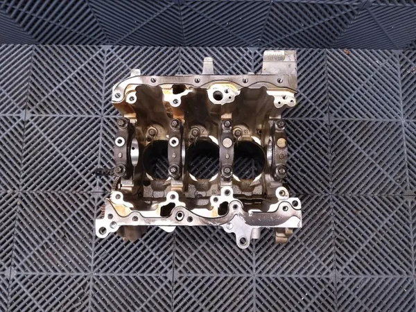 Bloco motor usado OEM 1025313 para BMW 1 F40 image 2