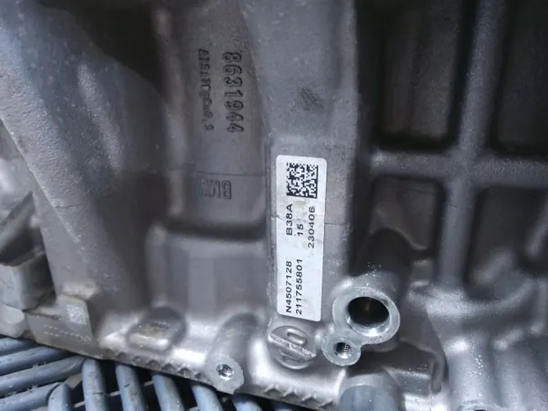 Bloco motor usado OEM 1025313 para BMW 1 F40 image 3