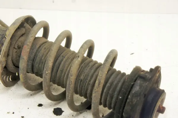 UL116 VW Passat B8 1.8TSI Ammortizzatore Anteriore Sinistro image 3