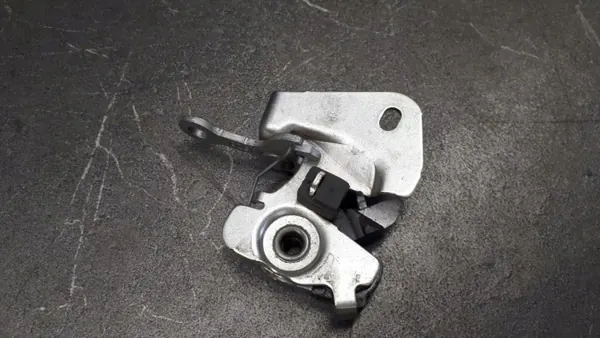 OEM 9641684380 Verrou de coffre pour Citroen C2 image 3