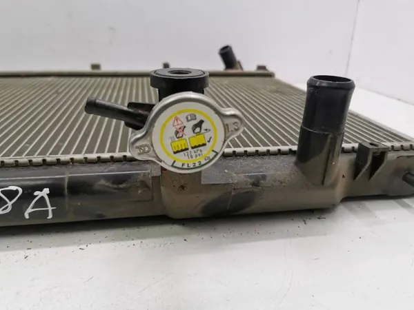 Radiateur d'eau Mazda CX-7 2008 OEM 2016W49 image 3