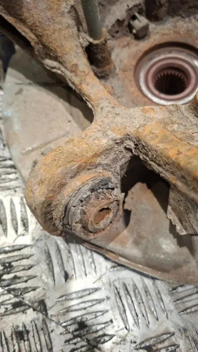 OEM ZWROTNICAPTE46 Rechter Hinterer Querlenker BMW E46 image 8