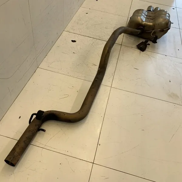 OEM 3C0253611AF takapäävaimennin VW Passat B6:lle image 4