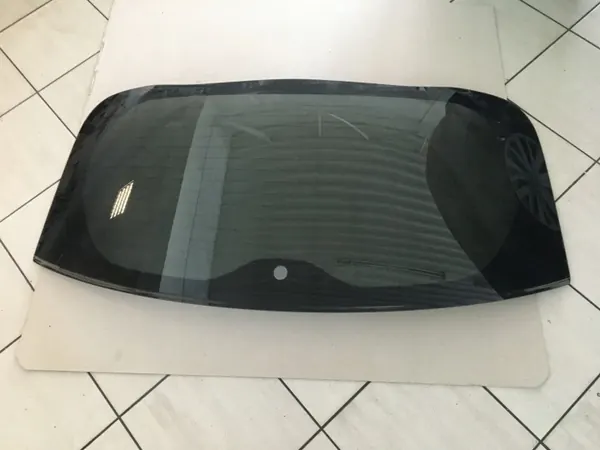 Vitre de coffre Nissan Leaf II OEM SZYBA LEAF 2020 image 2