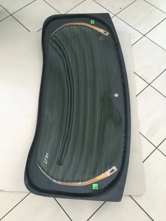 Vitre de coffre Nissan Leaf II OEM SZYBA LEAF 2020 image 3