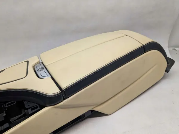 Conjunto Interior BMW VOLLLEDERAUSST - Bancos & Consola image 8