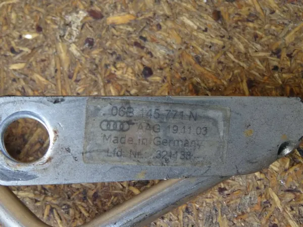 Turbo Oljerör AUDI A4 B6 B7 1.8T 06B145771N image 2