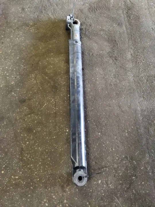 Vérin de basculement cabine DAF XF 106 OEM 1896448 - Occasion image 2