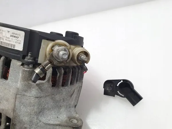 Peugeot 107 2007 Generaattori 270600Q010 image 10