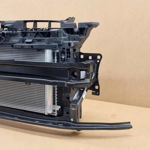 Refuerzo Frontal Radiador VW Golf VIII 8 GTI image 2