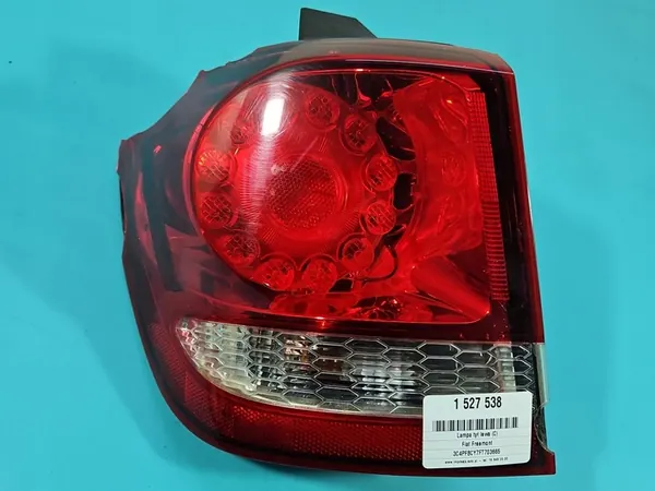 Luz trasera izquierda de aleta Fiat Freemont - OEM 68078481AD image 4