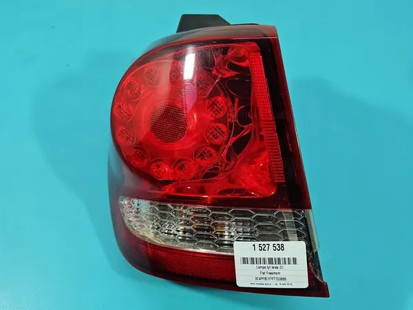 Luz trasera izquierda de aleta Fiat Freemont - OEM 68078481AD image 5