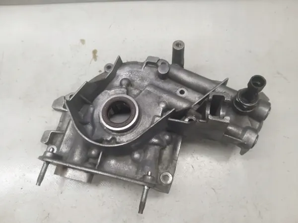 Pompe à huile OEM 55222361 pour Alfa Mito Giulietta 1.4T image 2