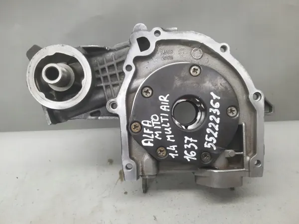 Pompe à huile OEM 55222361 pour Alfa Mito Giulietta 1.4T image 3