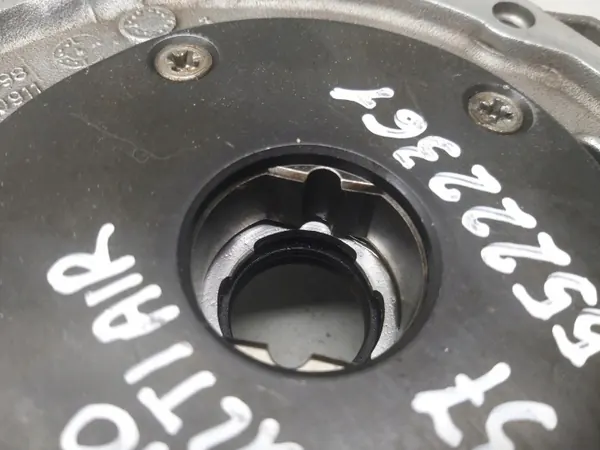 Pompe à huile OEM 55222361 pour Alfa Mito Giulietta 1.4T image 4