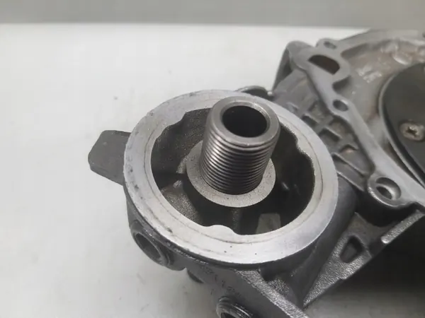 Pompe à huile OEM 55222361 pour Alfa Mito Giulietta 1.4T image 5