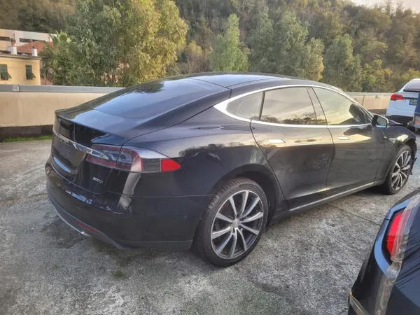 Tesla S 85D 13-16 Kofferbakplank OEM 1021143-00-B image 7