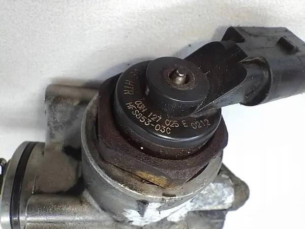 Hochdruckpumpe Skoda Superb II 3.6 FSI OEM 03H127025E image 7