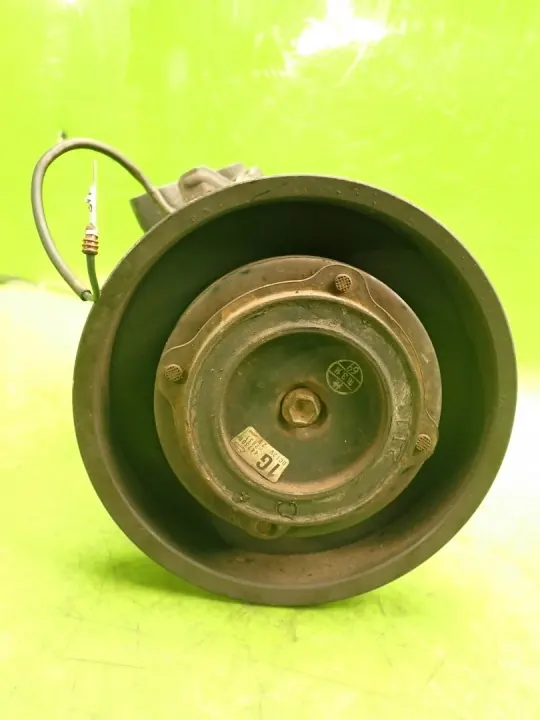 Compresseur climatisation Honda Accord 2001 OEM 4472009895 image 9