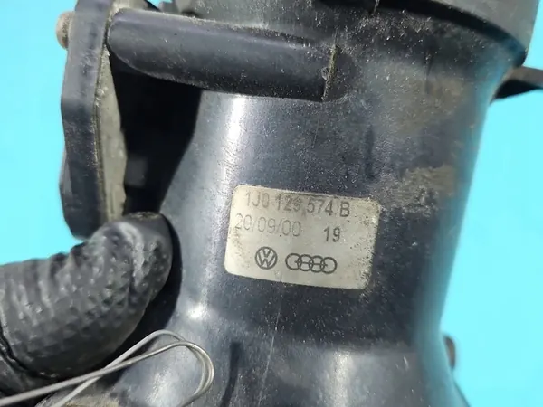 Luchtmassameter Audi A3 8L 1.6 SR OEM 06A906461B image 6