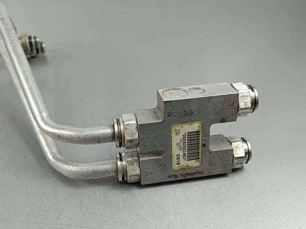 Tuyau de refroidissement d'huile Alfa Romeo Stelvio 2021 00050553463 image 5