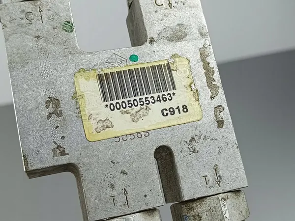 Tuyau de refroidissement d'huile Alfa Romeo Stelvio 2021 00050553463 image 6