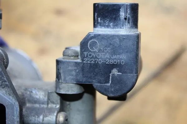 TOYOTA RAV 4 II 2.0 VVTI Drosselklappe 89452-33030 image 7