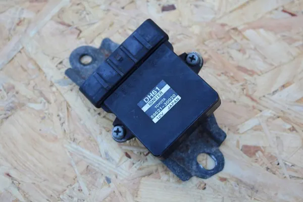 Toyota OE Ontstekingsmodule 89621-30020 - Gebruikt image 2