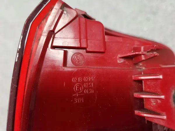Luz trasera LED izquierda - VW Tiguan I 2011-2016 image 9