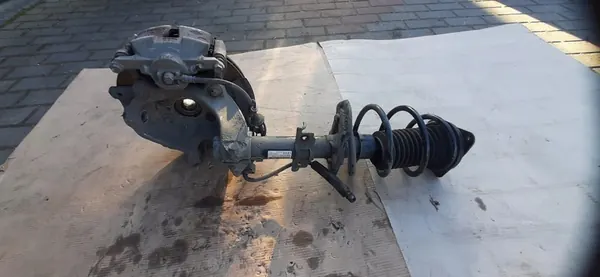 Snodo McPherson anteriore destro Renault Talisman image 9