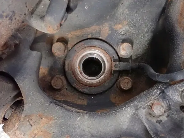 OEM ZWROTNICA PIASTA LEWY TYŁ 4X4 Mitsubishi Eclipse Cross image 4