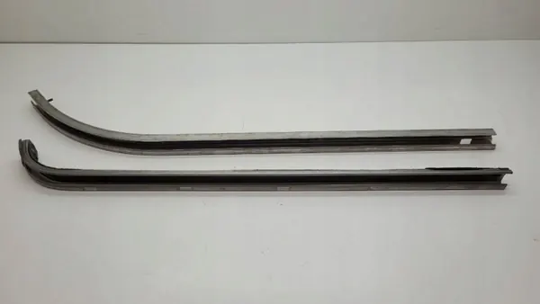 Führungsschiene Schiebetür Rechts OEM A6397600335 image 2