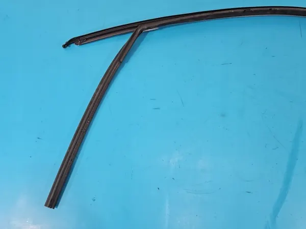 Garniture Porte Avant Droite Skoda Superb III OEM 3V0837432 image 5