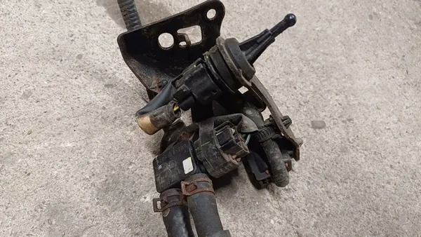 MAZDA 6 GH 08-12 2.2 D Exhaust Pressure Sensor R2BF-182B2 image 2