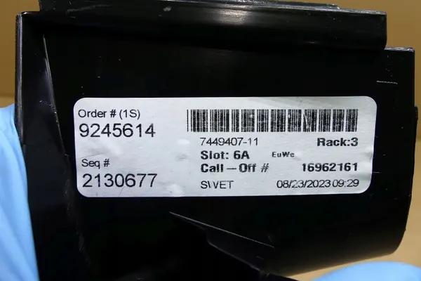BMW OEM 7396411 Linke Heckpfeilerabdeckung - Gebraucht image 7