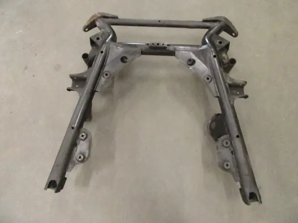 OEM 31 10 1095578 Etujousipalkki BMW X5 E53 image 3