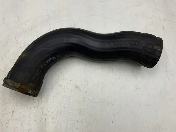 VOLVO V70 S80 XC60 XC70 2.4D Tuyau Intercooler Turbo image 2