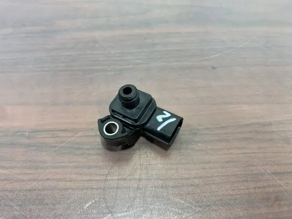 Subaru Outback MAP-Sensor OEM 22627AA580 image 4