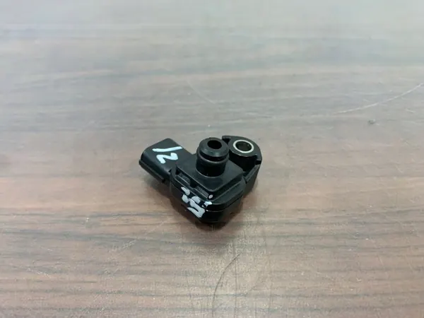 Subaru Outback MAP-Sensor OEM 22627AA580 image 5