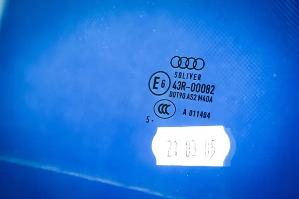 Audi A5 Hecktürscheibe OEM 8T8845206B - Gebraucht image 3