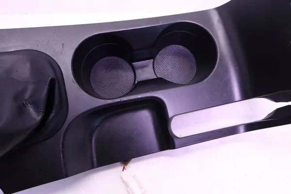 Tunnelpanel Getränkehalter OEM 846512YAA0 Hyundai IX35 image 3