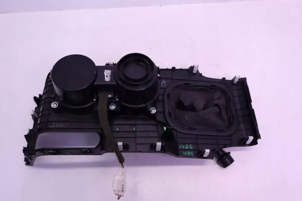Tunnelpanel Getränkehalter OEM 846512YAA0 Hyundai IX35 image 6