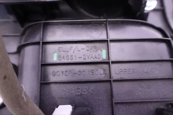 Tunnelpanel Getränkehalter OEM 846512YAA0 Hyundai IX35 image 9