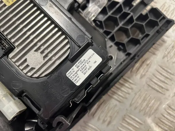 OEM 6801509 BMW 5 G30 G31 G38 Chargeur Inductif image 9