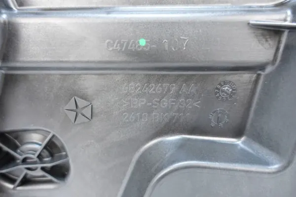 OEM 68292079AB Linker Voordeur Isolatie Jeep Compass image 5
